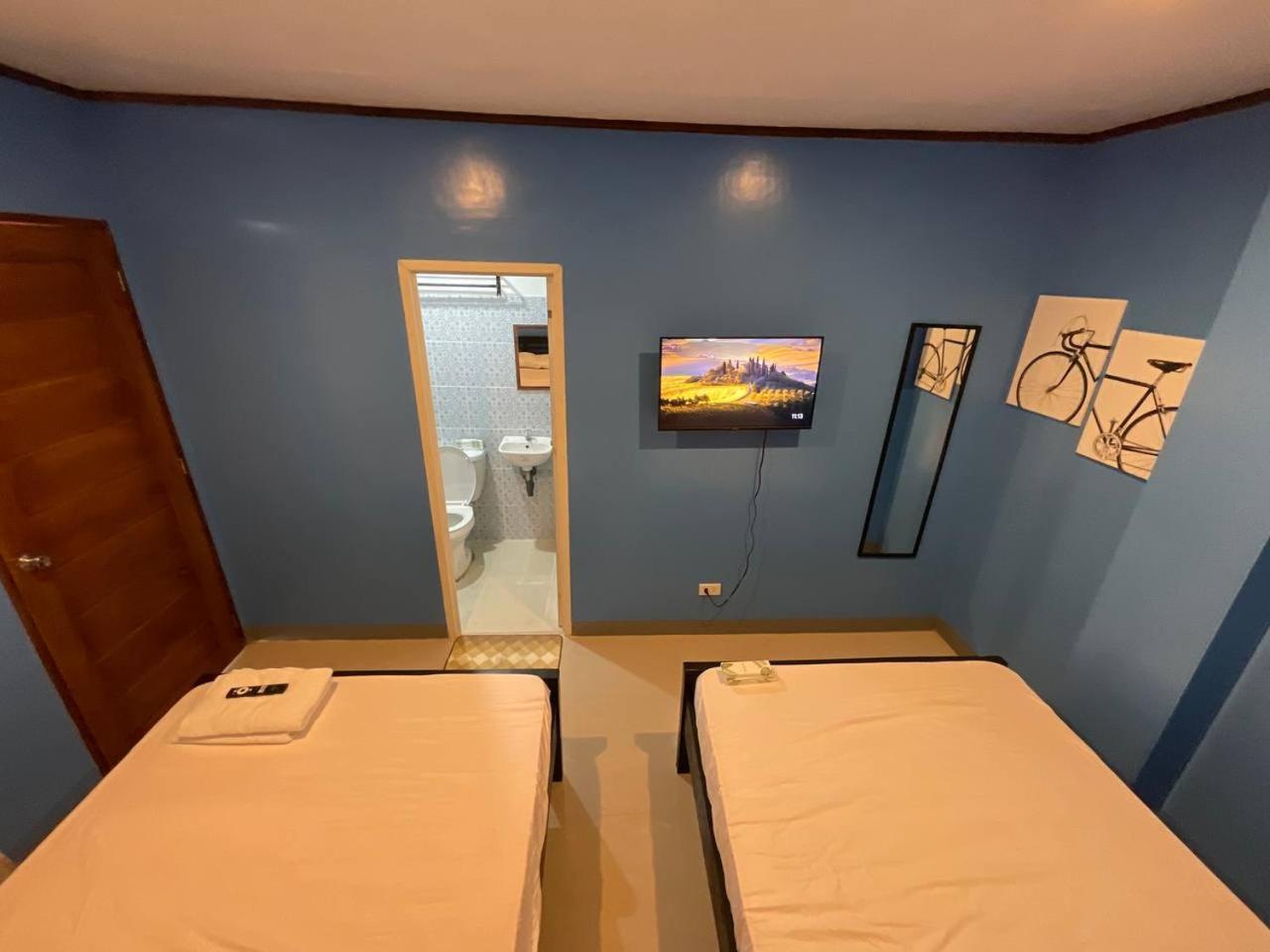 Halajo Bnb Transient Laoag Habitación foto